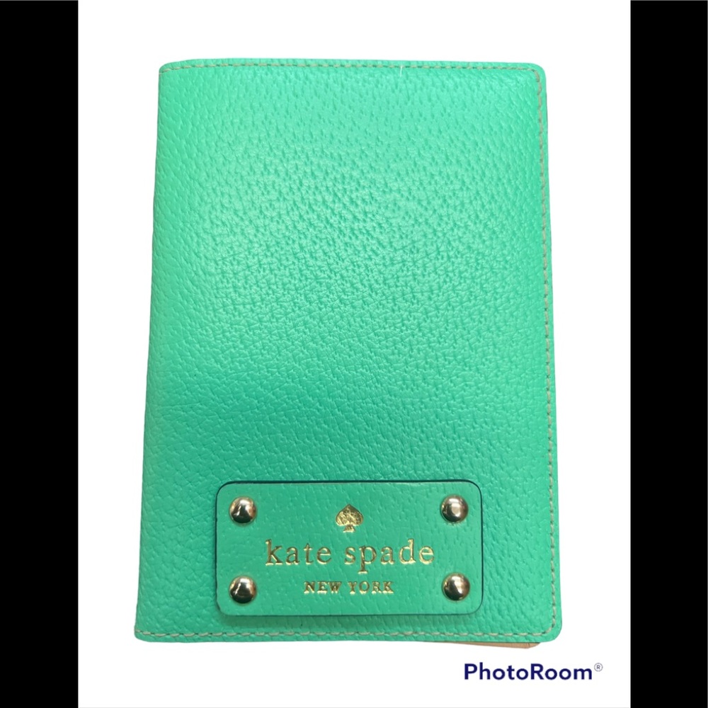 Kate Spade ♠️ passport holder NWOT